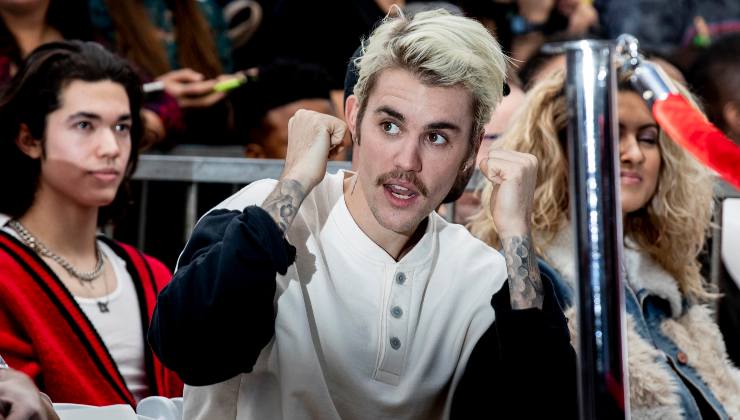 Justin Bieber 10 milioni dollari esibizione festa