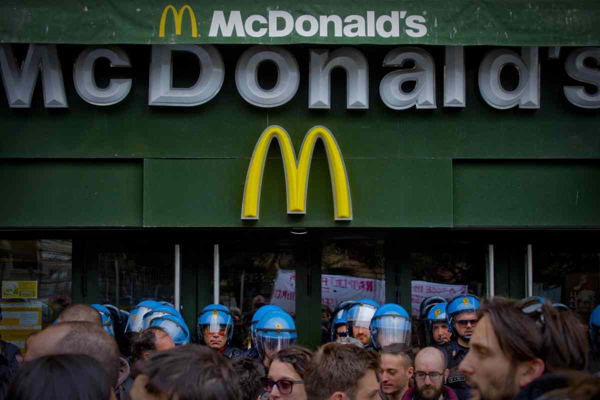 mcdonald's pallone calcio pallavolo offerta